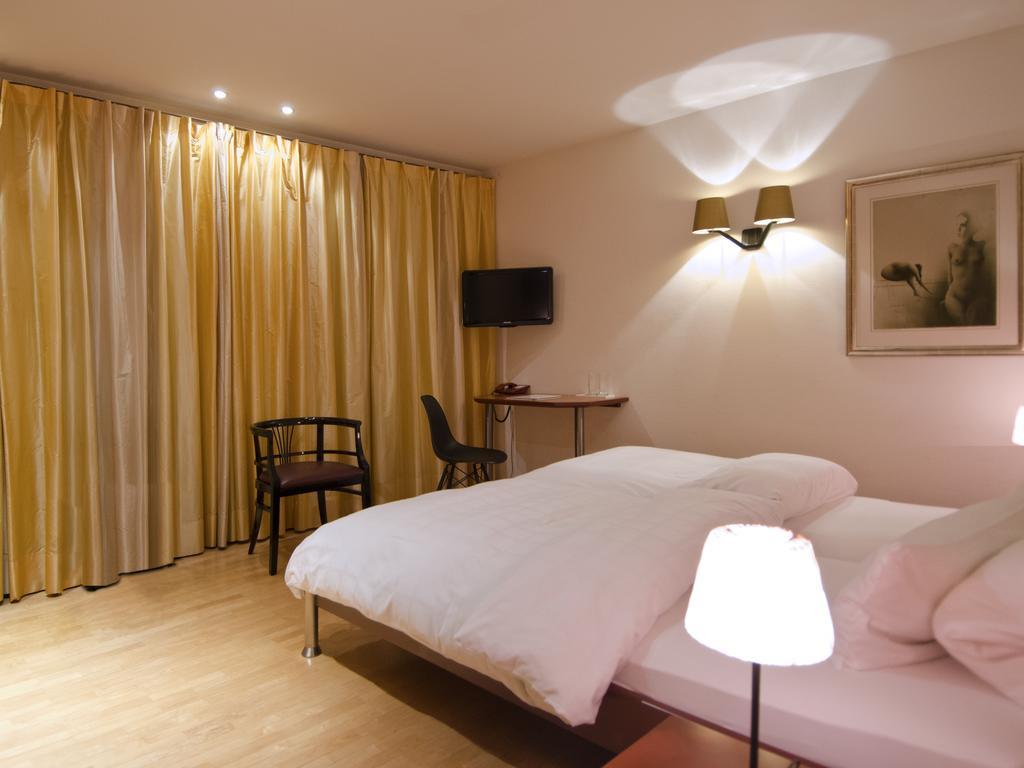 Hotel Scholl Schwäbisch Hall Oda fotoğraf